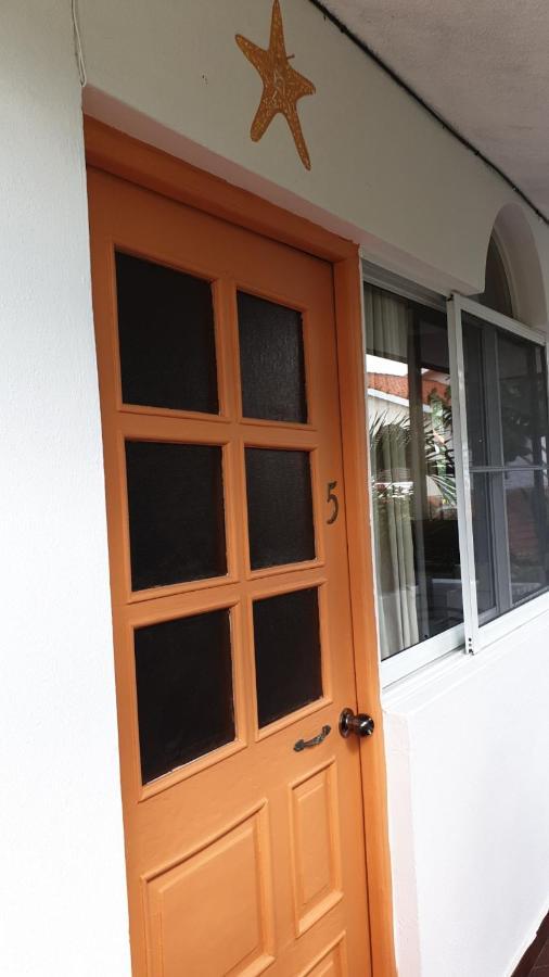 Playa Blanca Bed And Breakfast バヤイベ エクステリア 写真