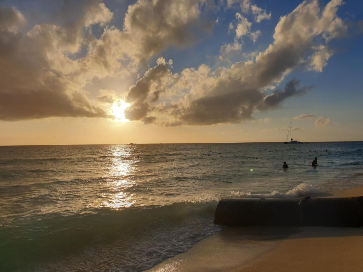 Playa Blanca Bed And Breakfast バヤイベ エクステリア 写真