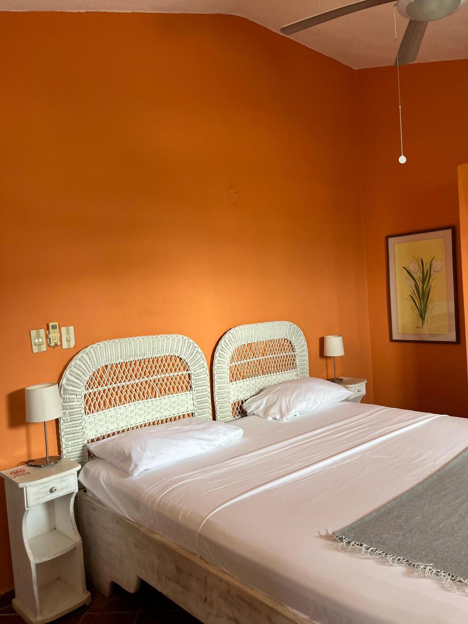 Playa Blanca Bed And Breakfast バヤイベ エクステリア 写真